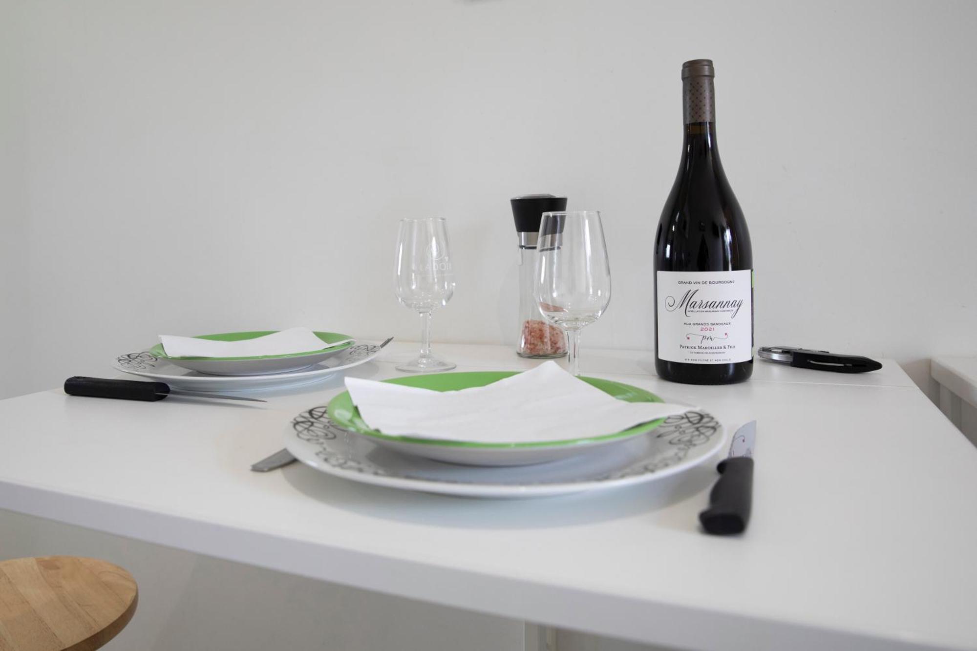 Gevrey Wine Hote Exteriör bild